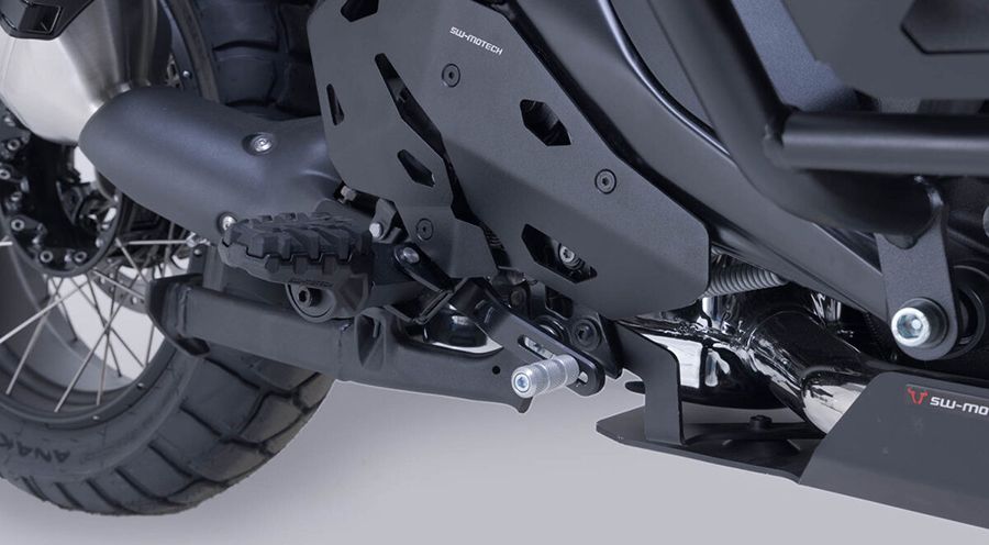 BMW R1300GS 調整可能なブレーキペダル