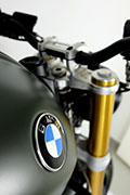 HORNIGが提案する BMW RnineT のコンバージョン