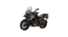 BMW R1300GS & Adventure R1300GS Adventure Triple Black ピンバッジ