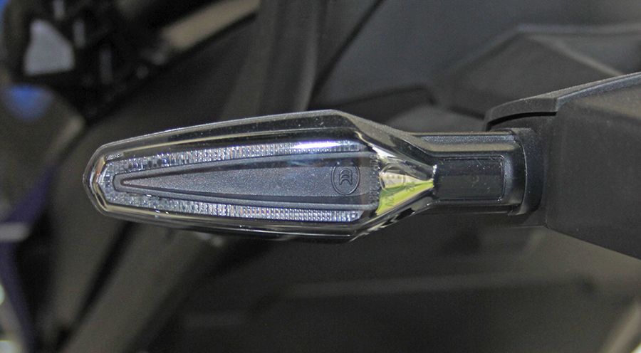 BMW F750GS, F850GS & F850GS Adventure 標準LEDリアインジケーター