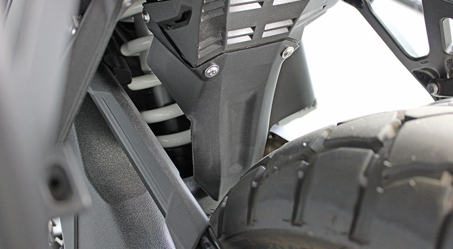 BMW R1300GS & Adventure リアショックアブソーバー用スプラッシュガード