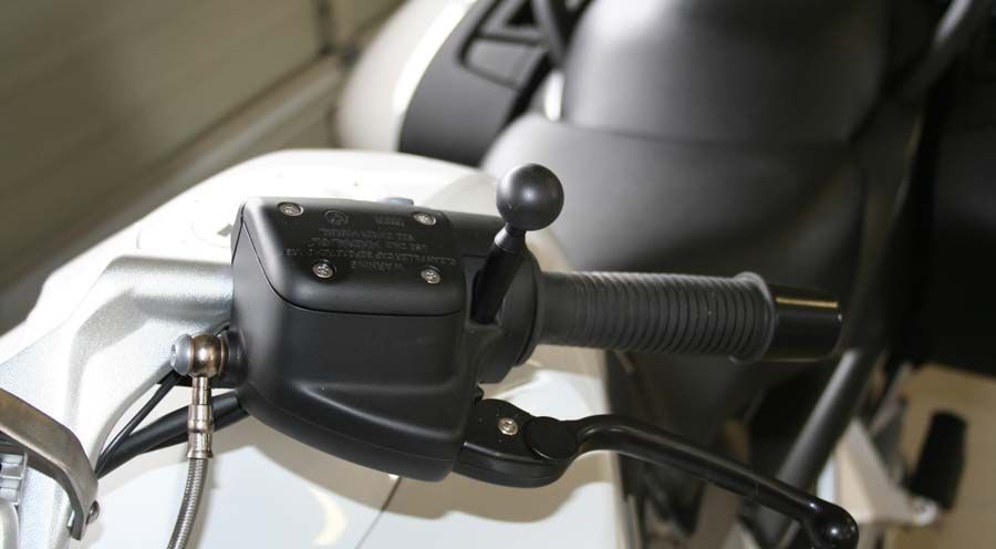 BMW R1200CL GPSマウンティング