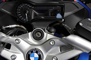 BMW R1200R LC, R1250R, R1200RS & R1250RS オンボードソケット用のホルダー