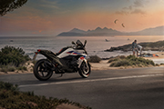 新型BMW R1300RS