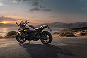 新型BMW R1300RS