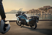 新型BMW R1300RT