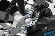 オフセット付きハンドルバー・ライザー BMW R1300R