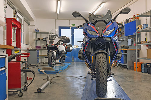 HORNIGが提案するBMW R1300RS